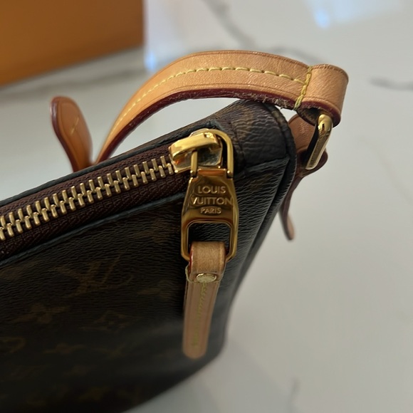 Louis Vuitton Mabillon Crossbody - Picture 10 of 11